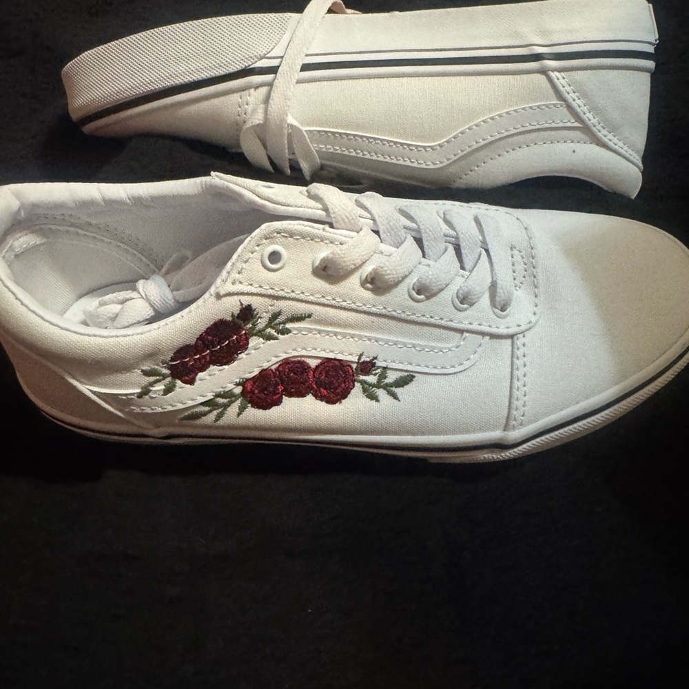 Kids' Ward Low Top Sneaker Little/Big Kid size 5 new in box - Picture 5 of 8